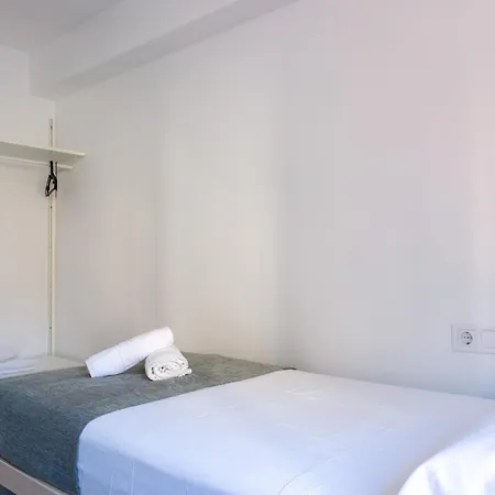 Apartamento Amplio Con Dos Banos *