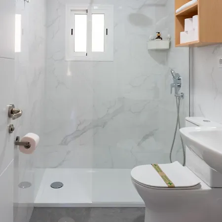 Apartamento Amplio Con Dos Banos *